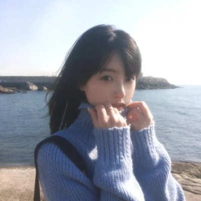爬上山