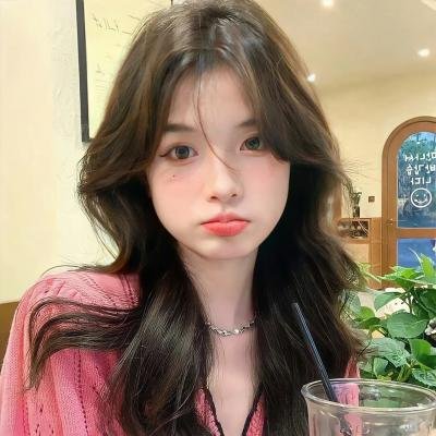 诗人(或少数真相的虚假编年史)