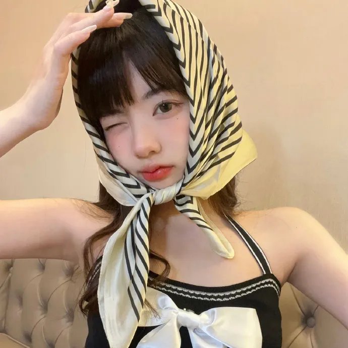 蕾哈娜内衣秀4